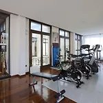 Center Apartment *