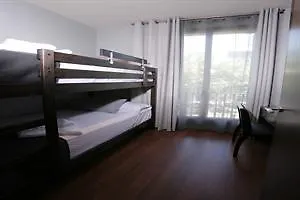 Center Apartment *